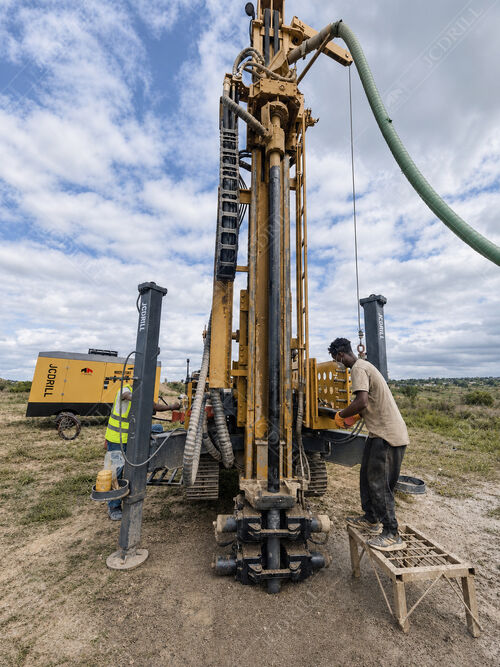JRC200 DTH & RC Drilling Rig พิสูจน์คุณค่าในแอฟริกา