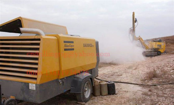 Rock Drilling Atlas Copco แบบพกพาเครื่องอัดอากาศแบบสกรูเครื่องยนต์ดีเซลขับเคลื่อน